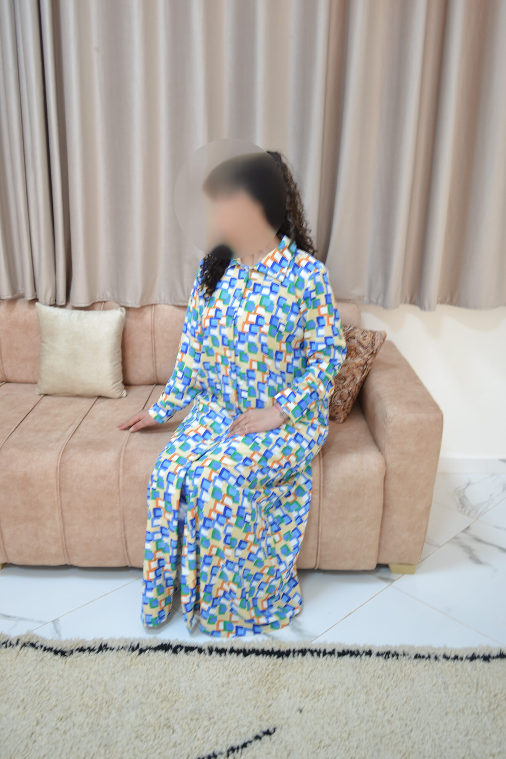 Jellaba rose pâle à coupe fluide - Image 2