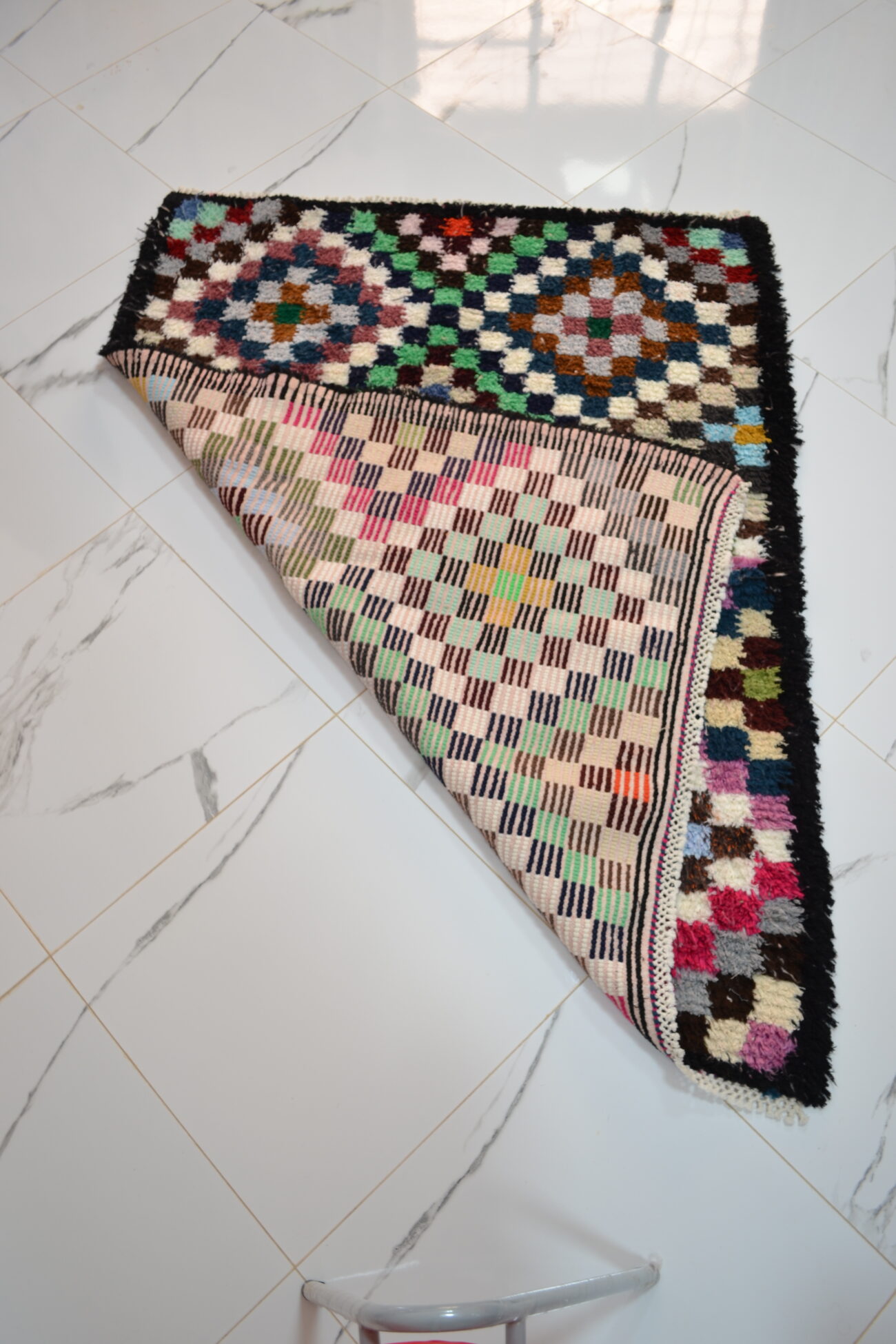 Tapis rouges à losanges - Image 2